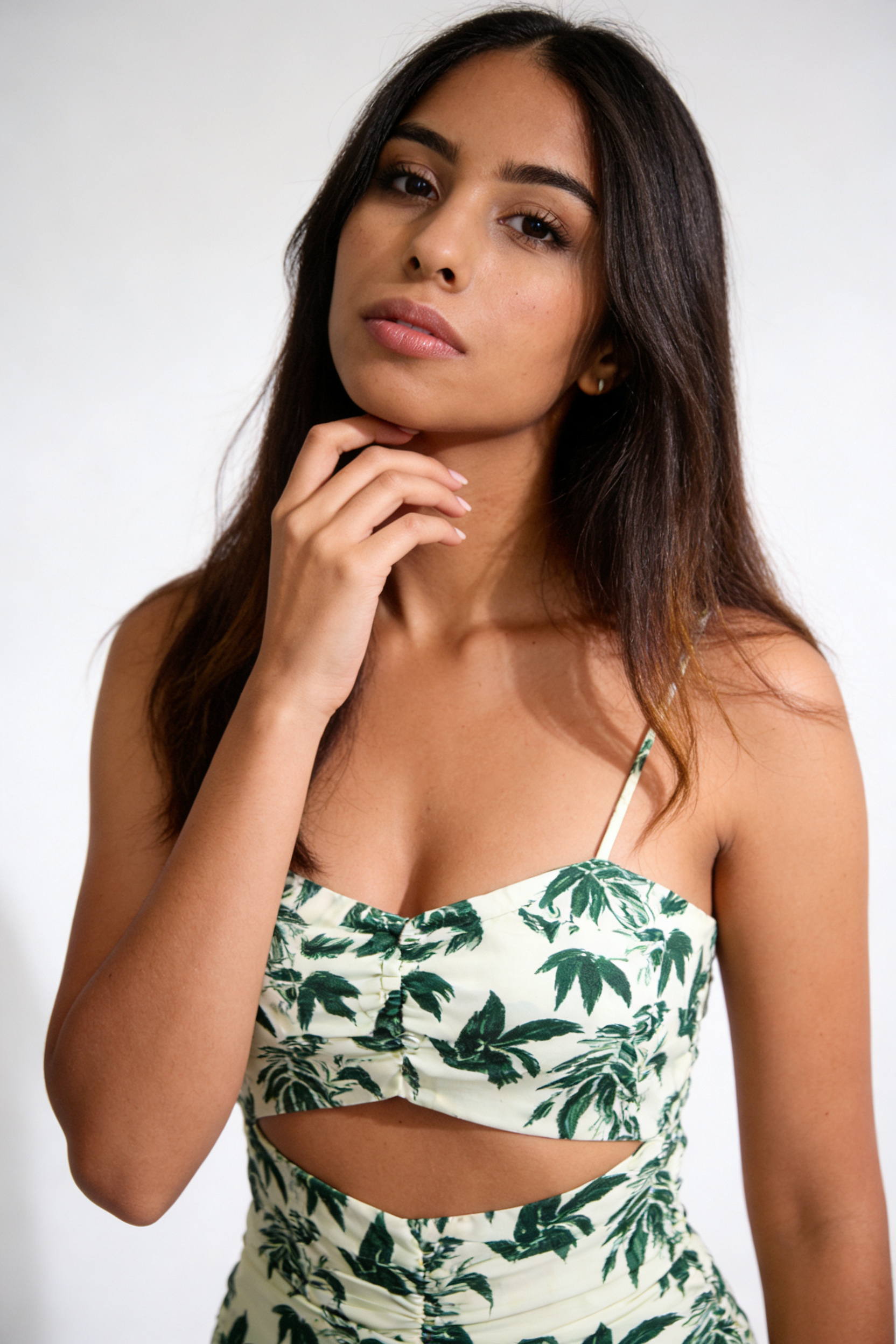 Anvi | Green Leaf Print Cutout Ruched Maxi Dress